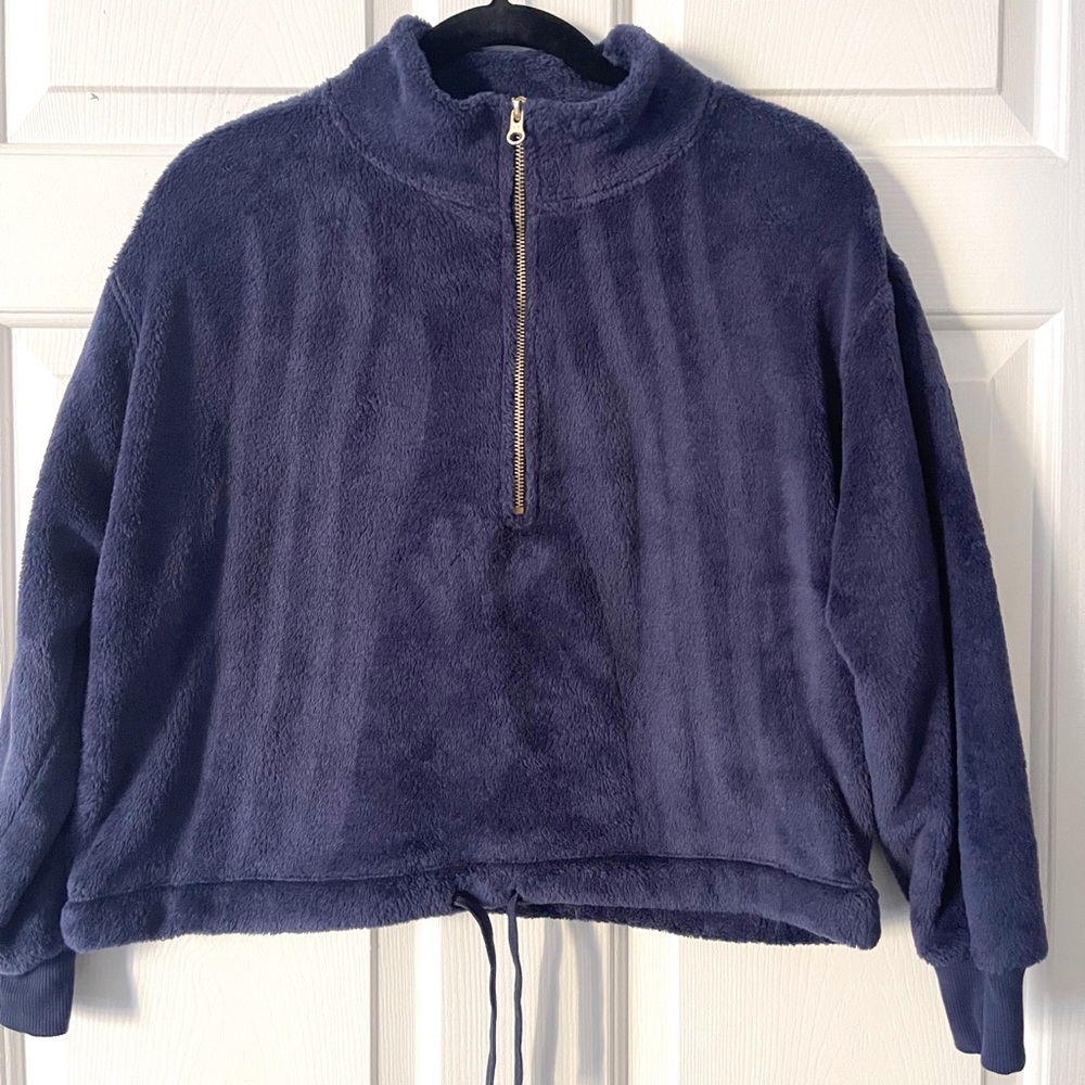 Cropped fuzzy quarter zip